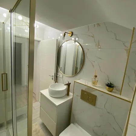 Apartment In Ruhiger Lage *
